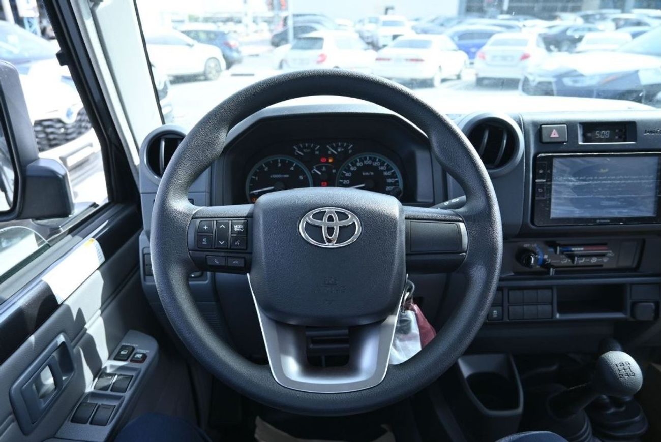 Toyota Land Cruiser Pick Up Toyota Land Cruiser Pickup, 70 series, 4.5L Turbo V8 Diesel, Manual Gear, Double Cabin, Model 2024