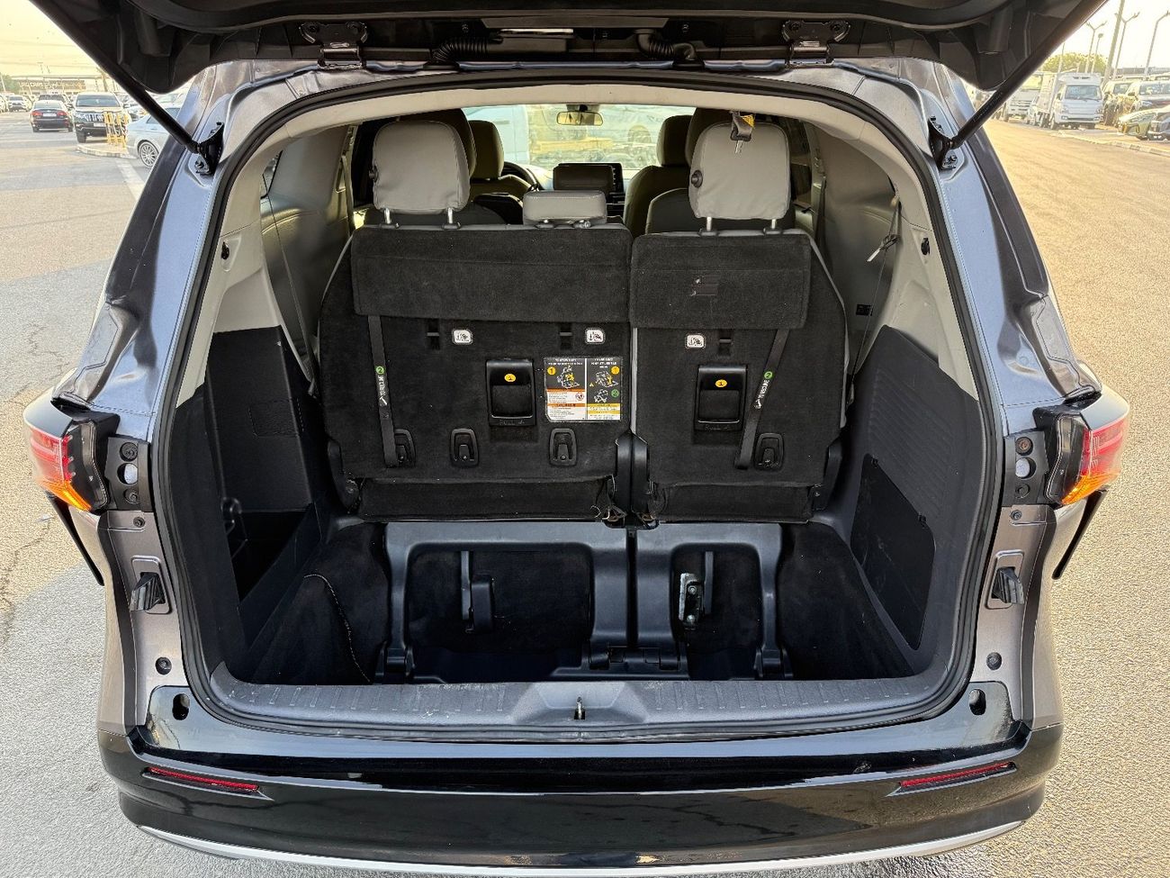 Toyota Sienna 2021 TOYOTA SIENNA LE HYBRID IMPORTED FROM USA