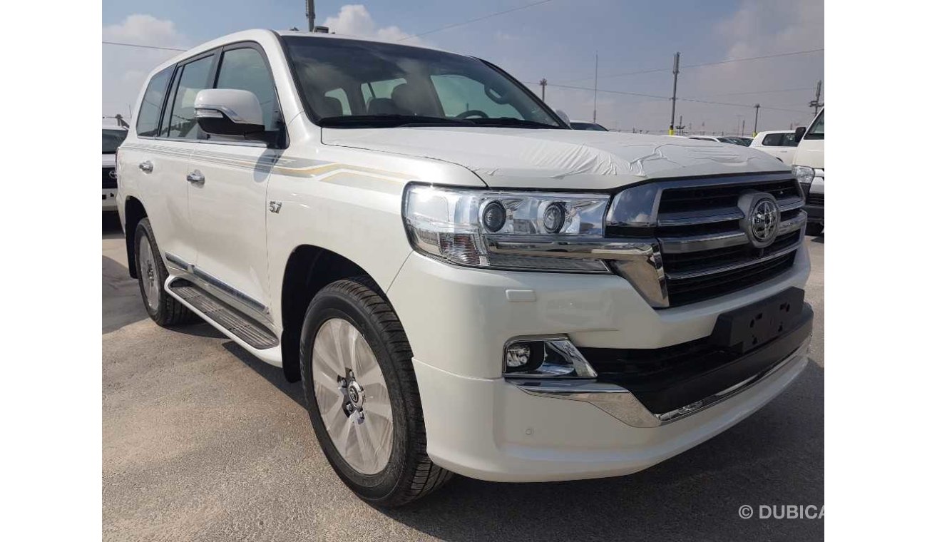 Toyota Land Cruiser 5.7L VXR AT