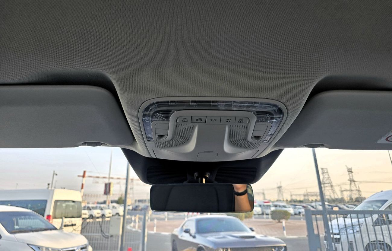 مرسيدس بنز V 300 Mercedes Benz V-Class V300 Style  2.0l Minivan 4*2 5Doors Black Color 2025 Model