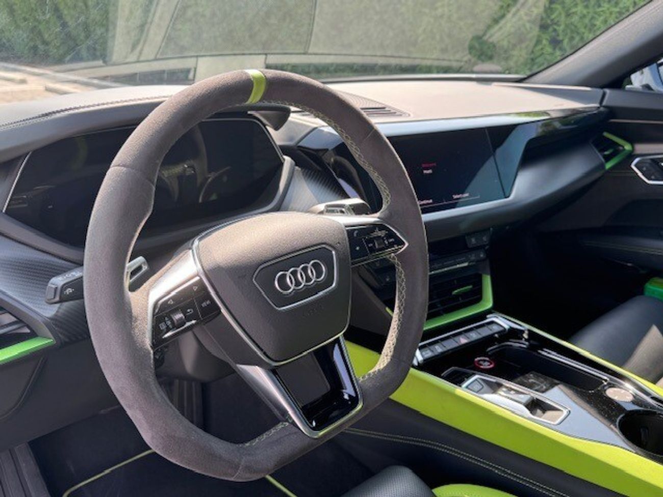 أودي إي ترون جي تي quattro