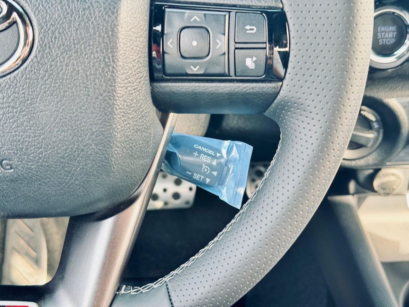 تويوتا هيلوكس GR Sports 4.0L 4WD A/T 2025