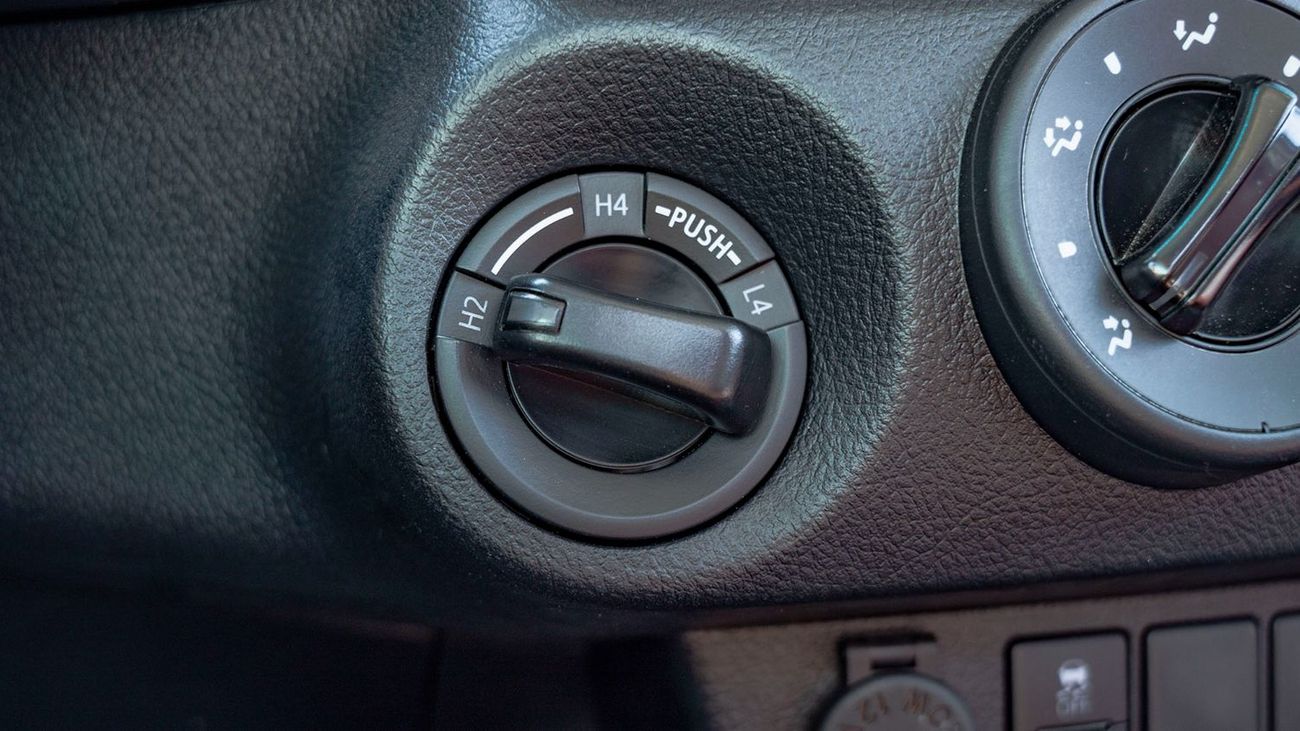 تويوتا هيلوكس 