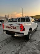 تويوتا هيلوكس SR5 2.7L Petrol Manual Transmutation Double Cap 4x4