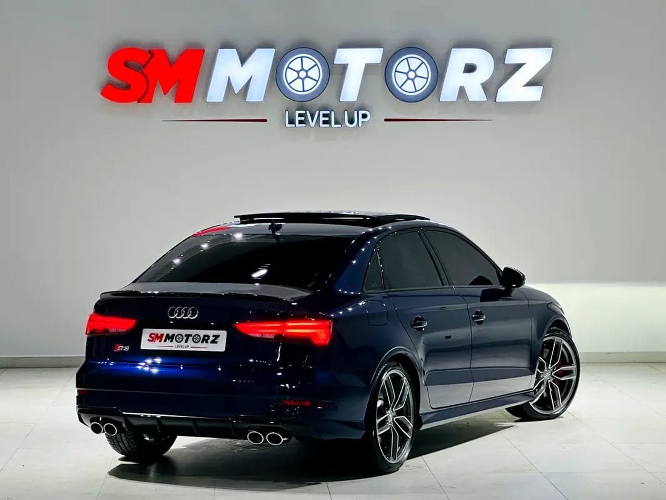 Audi S3 STD TFSI quattro 2.0L