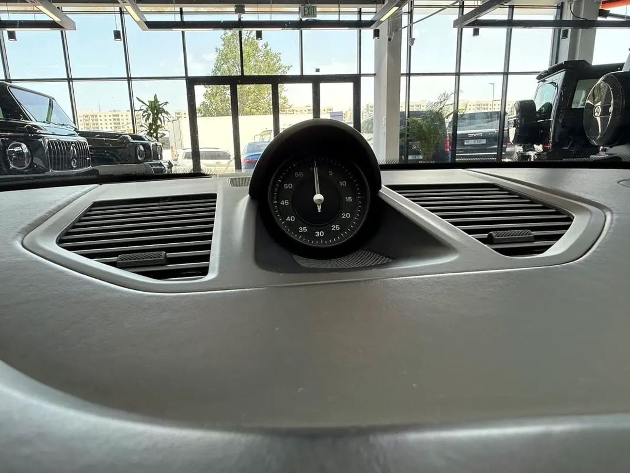 بورش كاريرا جي تي 911 Carrera Cabriolet - GCC Specs - Pristine Condition