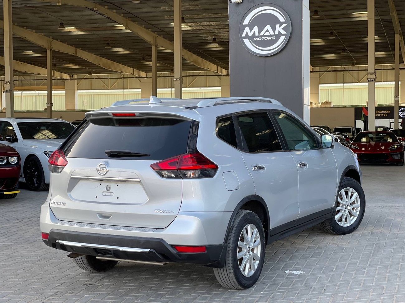 Nissan Rogue SV / 2.5L V4 / PANORAMIC SUNROOF / RADAR / 360 CAMERA / LINE KEEP ASSIST / REMOT START