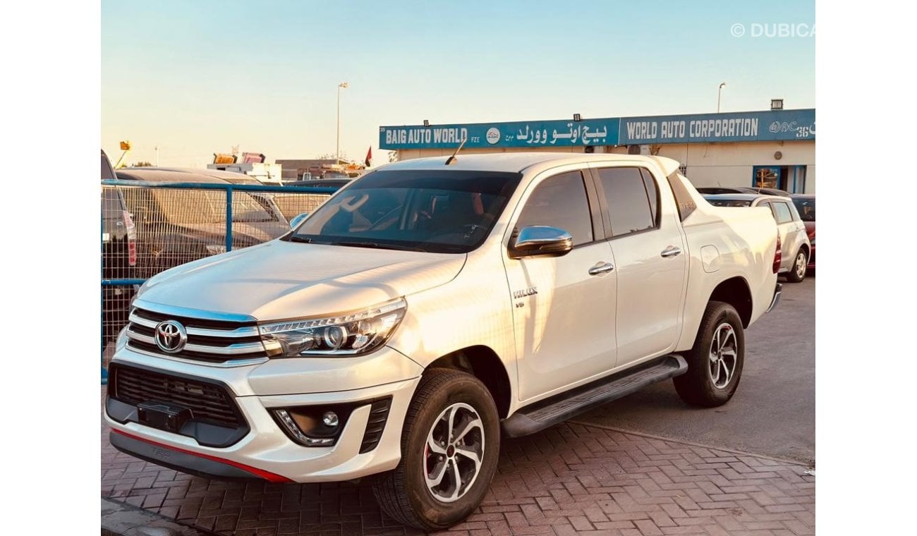 Used Toyota Hilux 2018 for sale in Dubai - 607049