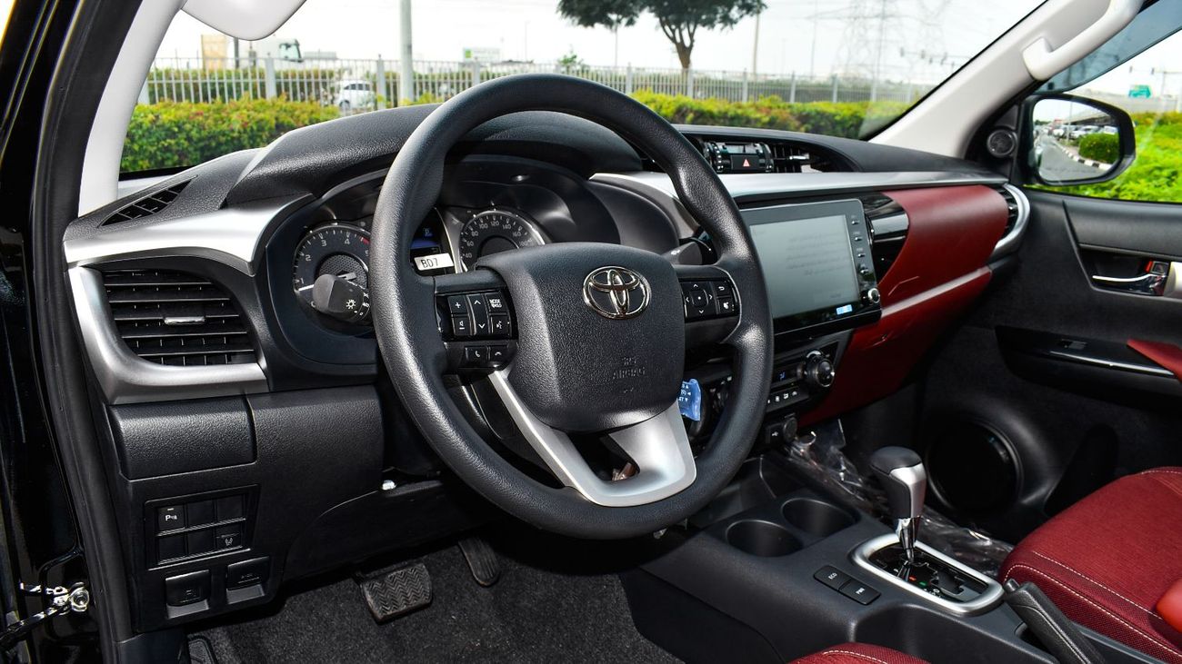 Toyota Hilux ECT0054 - Toyota Hilux DCab - 2.4L Diesel Auto Black-Red - Key Start, Auto AC