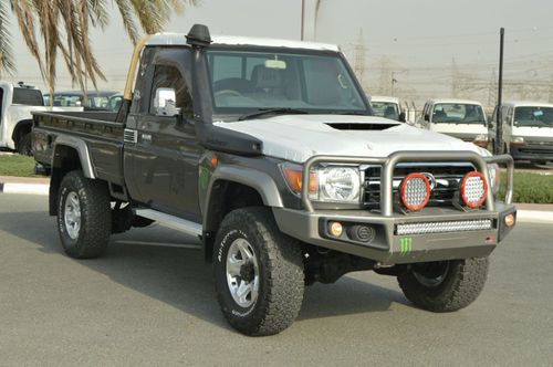 Toyota Land Cruiser Pick Up GX