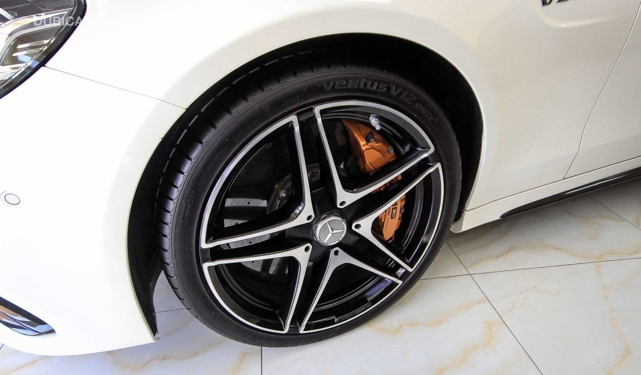 مرسيدس بنز C 63 AMG V8 BITURBO