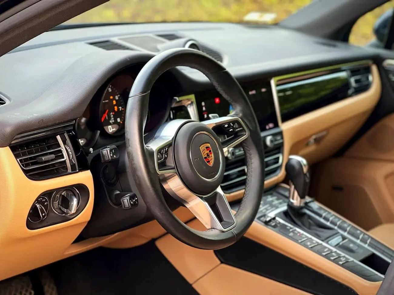 Porsche Macan Standard - American Specs
