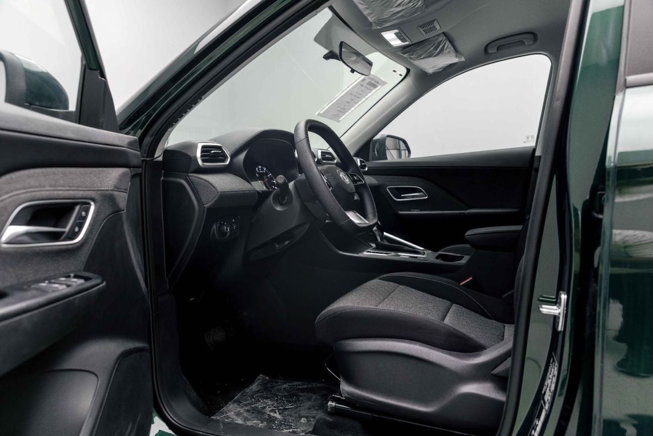 أم جي ZS STD 1.5L - GREEN INSIDE BLACK | EXPORT ONLY