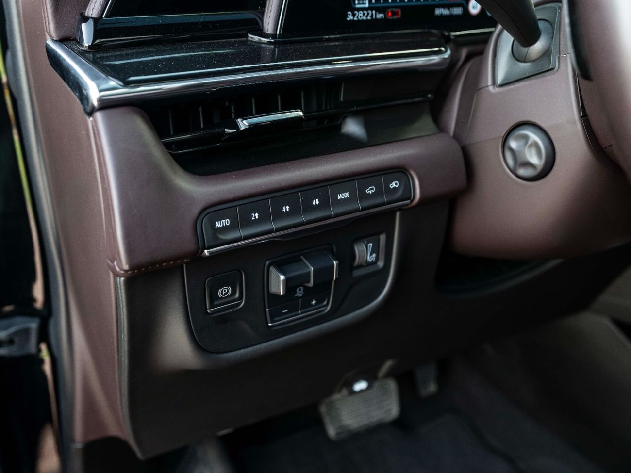 كاديلاك إسكالاد Sport Platinum 6.2L 4WD