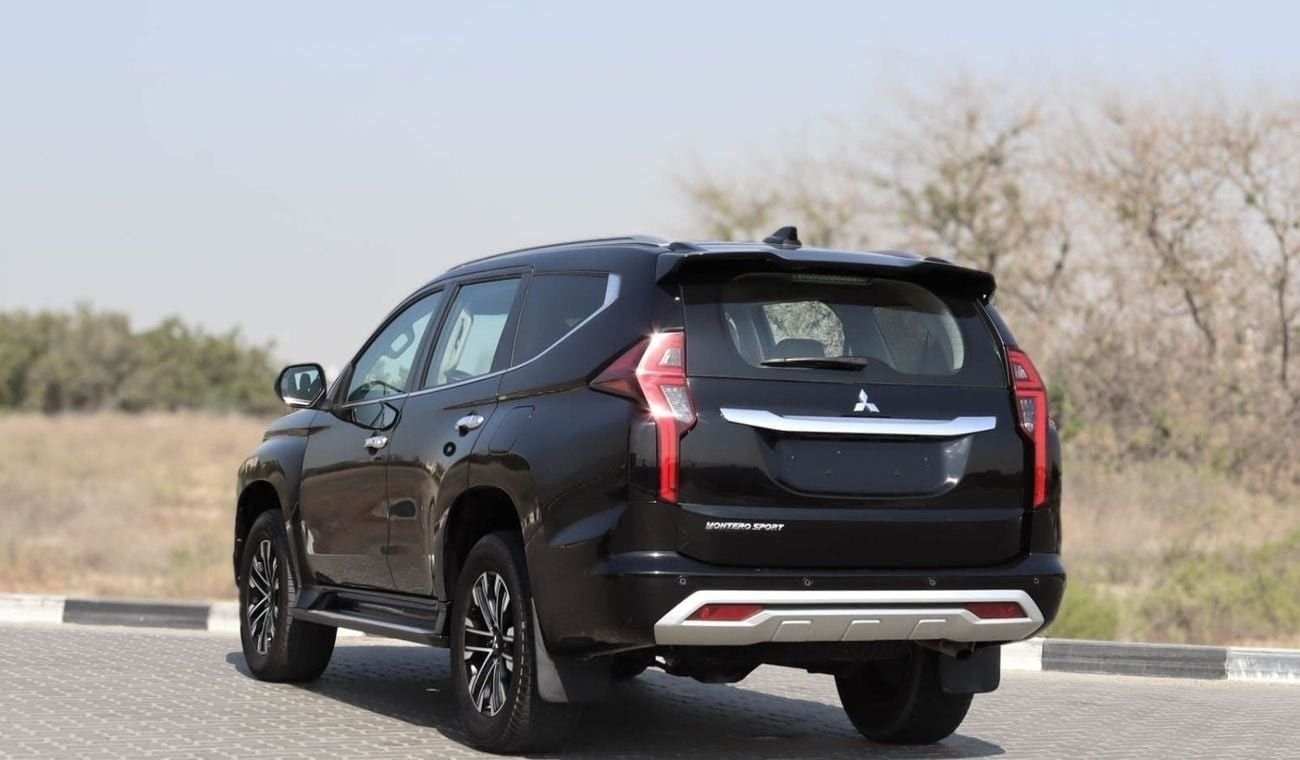 ميتسوبيشي مونتيرو سبورت GLS Top 3.0L Mitsubishi Montero sport 2021 GCC Original paint accident free in excellent condition 2