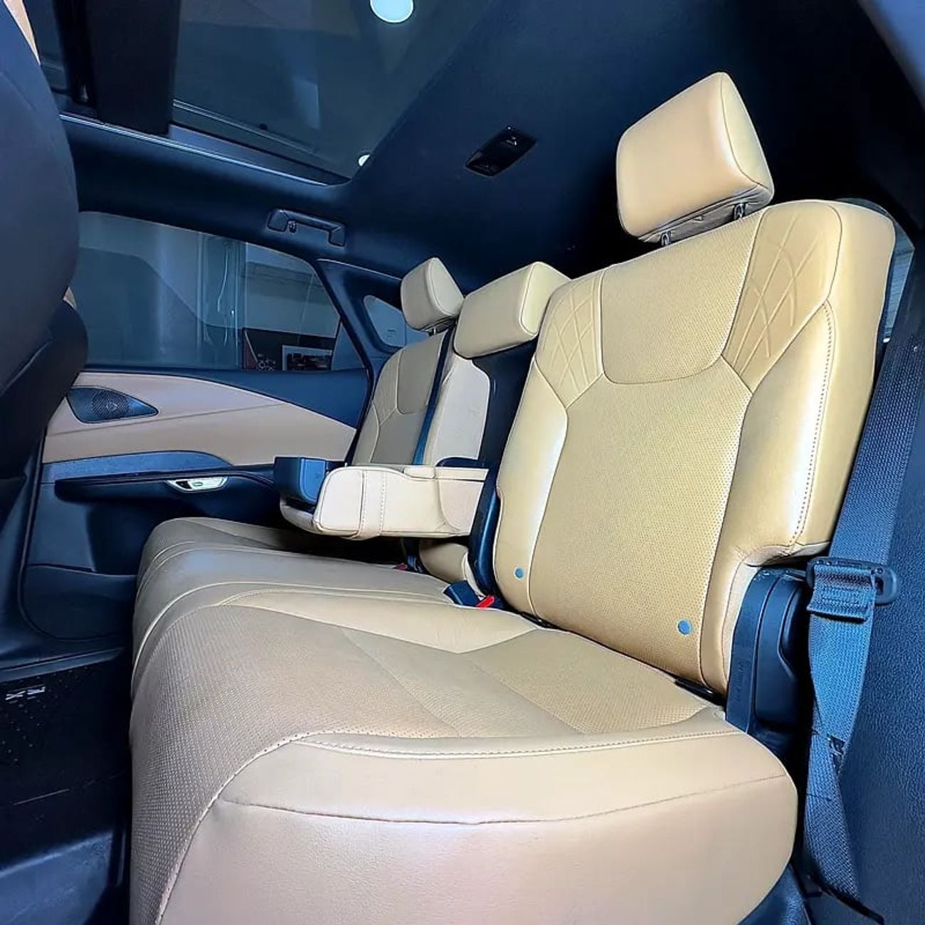 لكزس RX 350 Rx 350 hybrid Platinum