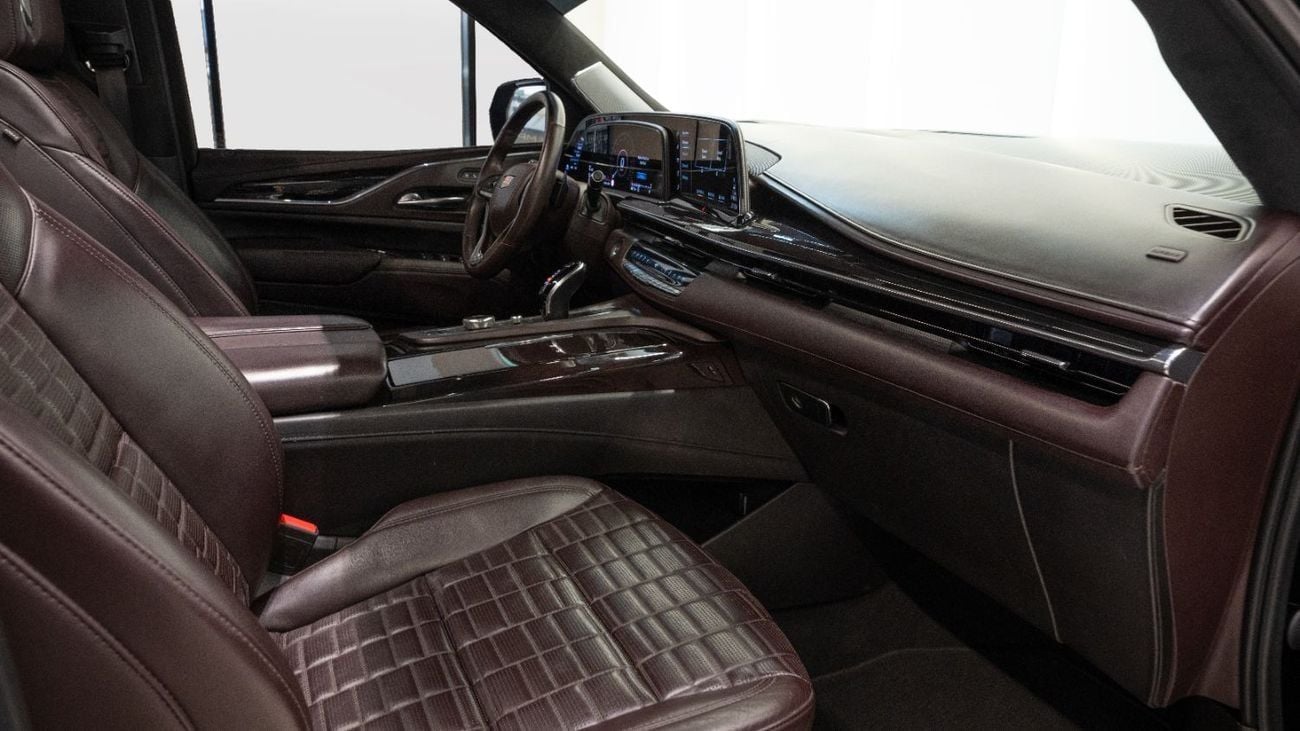 كاديلاك إسكالاد 2021 | VIP SEAT | FULL OPTION | GCC SPECS | PERFECT CONDITION