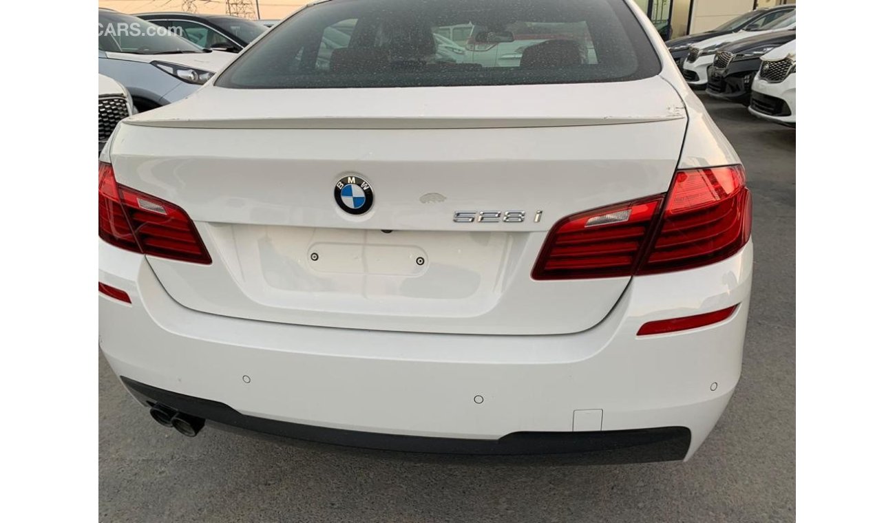 BMW 528i i Full Option