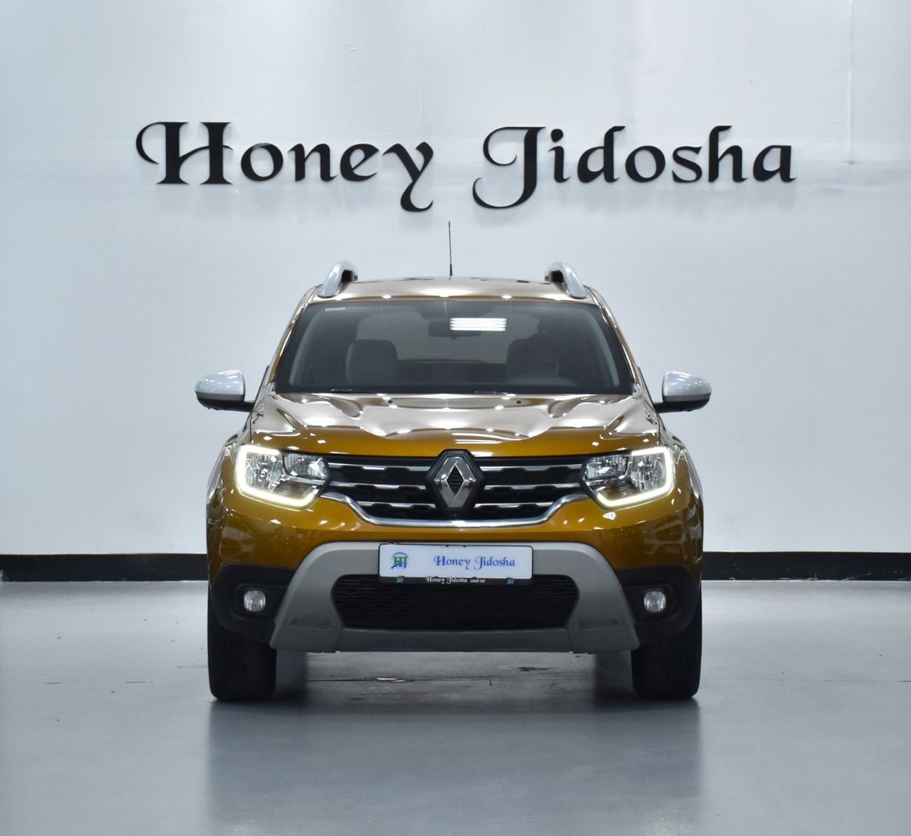 رينو داستر EXCELLENT DEAL for our Renault Duster ( 2022 Model ) in Orange Color GCC Specs