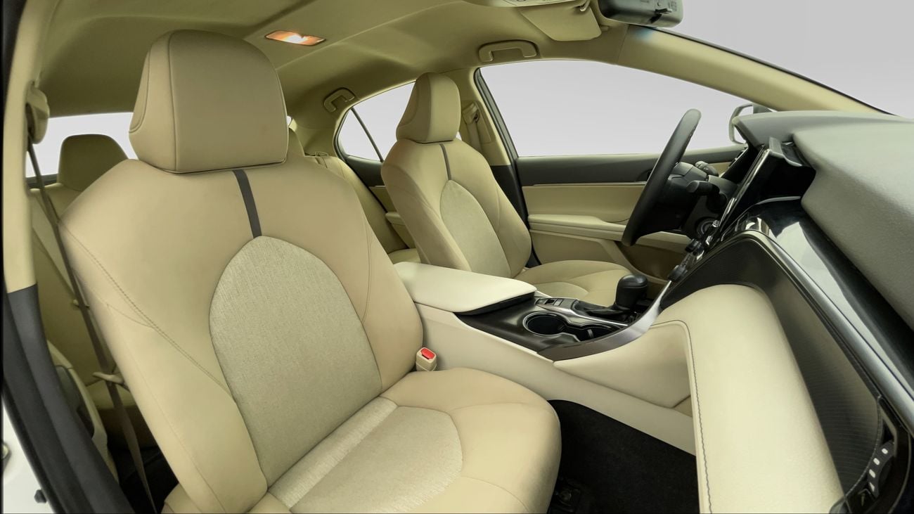 تويوتا كامري S 2.5 | بدون دفعة مقدمة | اختبار القيادة في المنزل