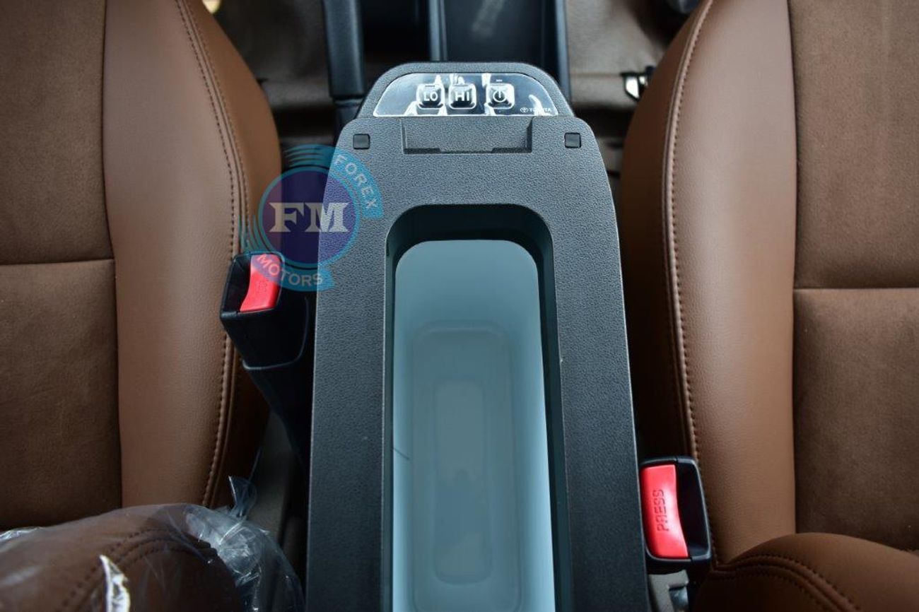 تويوتا لاند كروزر بيك آب 79 Double Cab 40th Anniversary LX-Z 2.8L Diesel Automatic