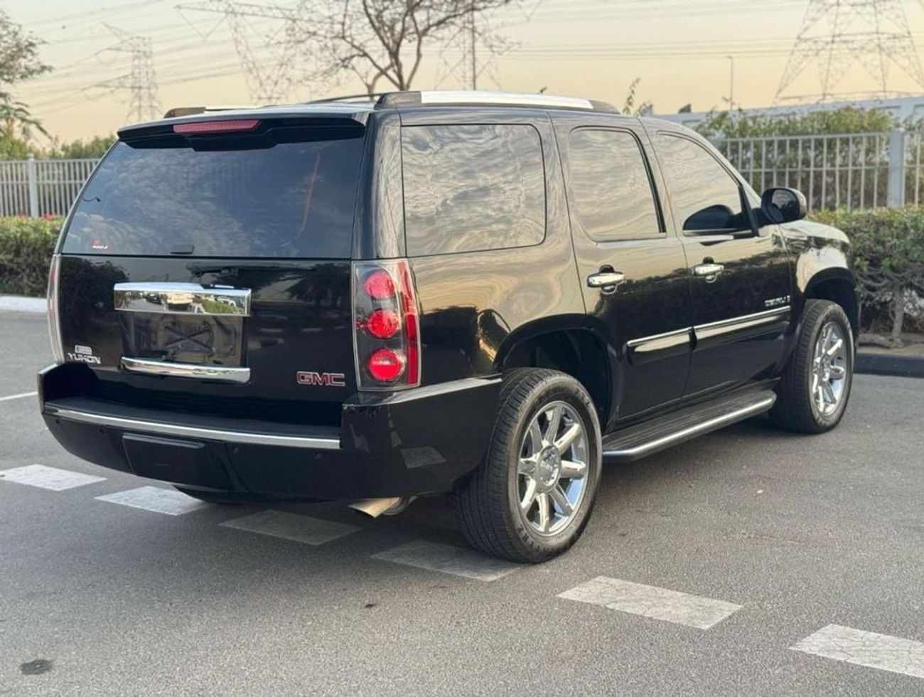 GMC Yukon GCC SPEC NEAT AND CLEAN