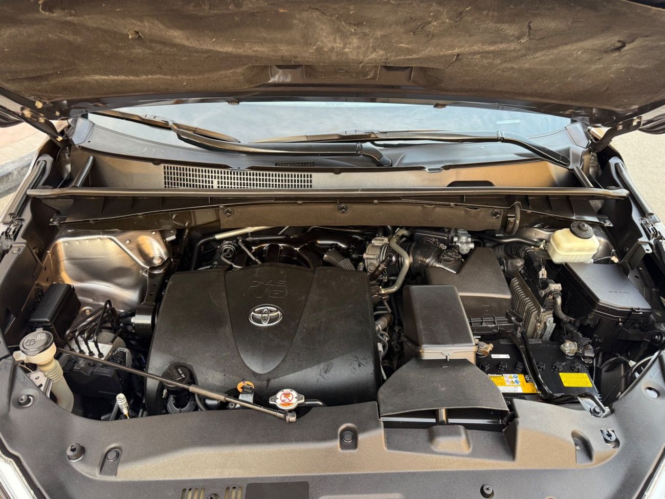 Toyota Highlander 2018 XLE LIMITED MOONROOF FULL OPTION 3.5/ 4x4 USA SPEC