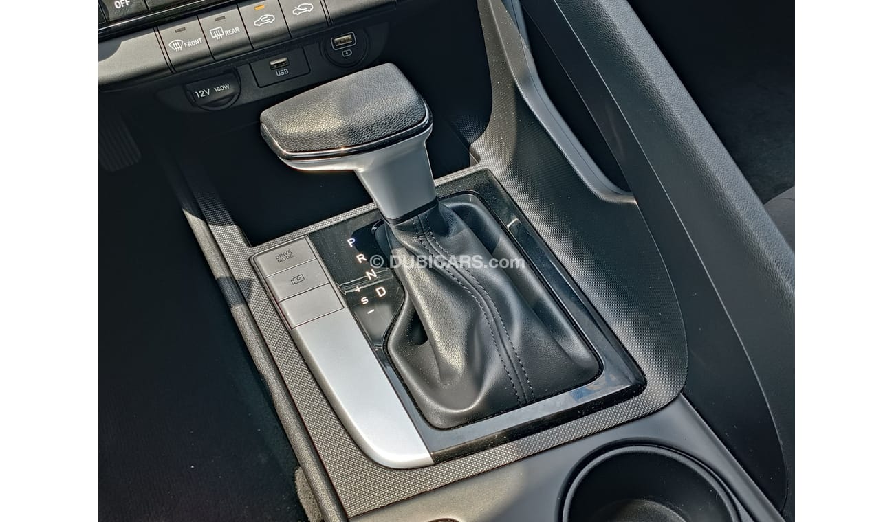 Hyundai Elantra MEGA SALE / SEL / MID OPT / LOW MILEAGE (LOT # 95542)