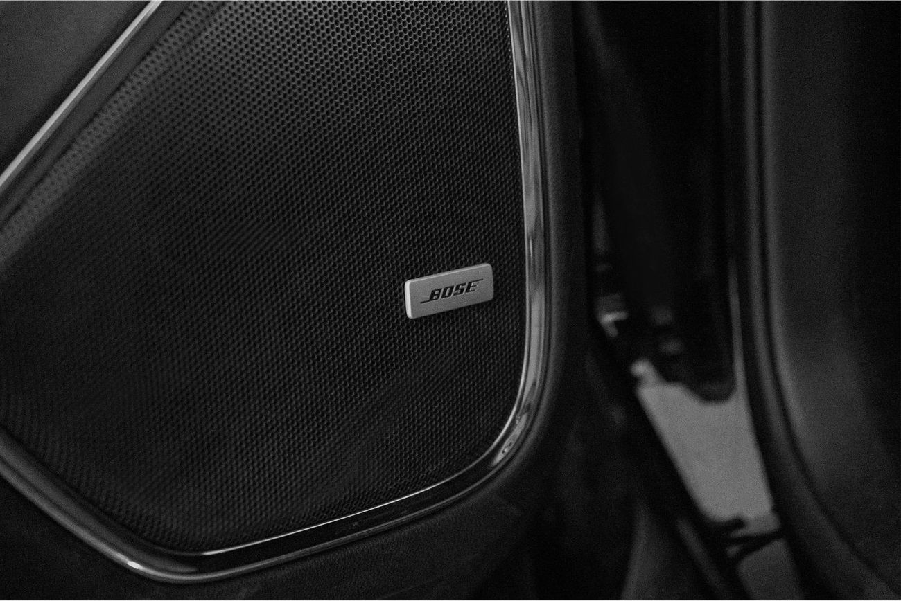 GMC Yukon Denali 6.2L (8 Seater)