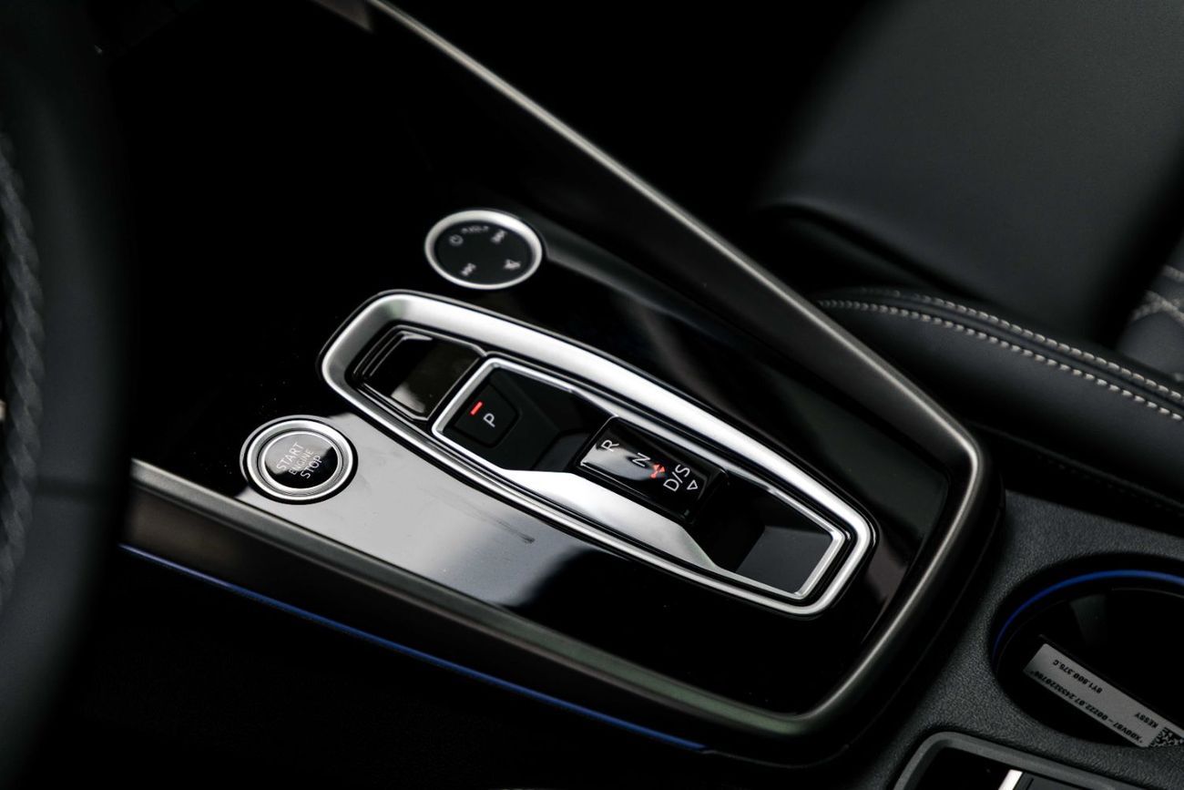 أودي A3 Sportback Flight Premium 1.5L - White Inside Black