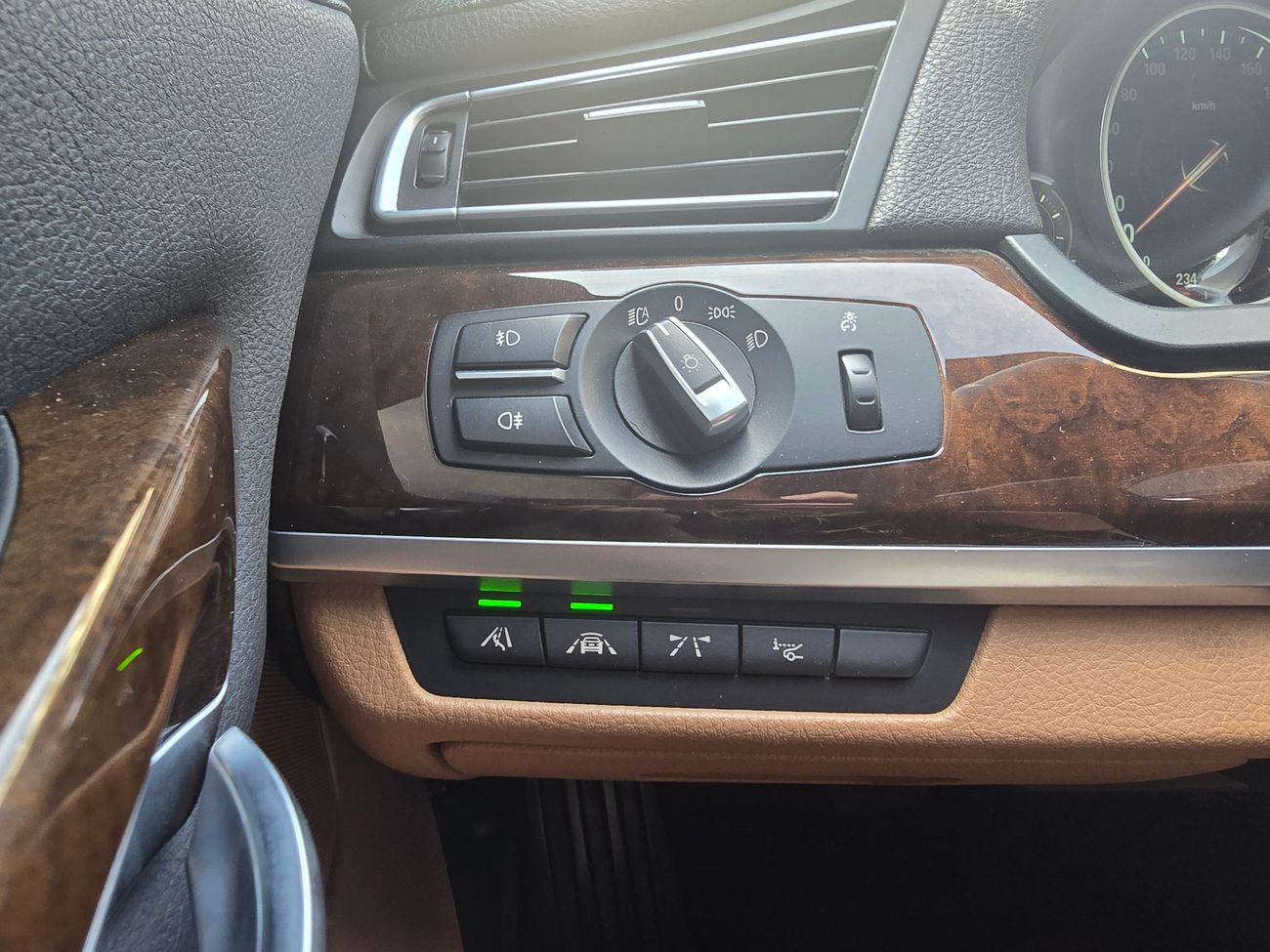 بي أم دبليو 750Li