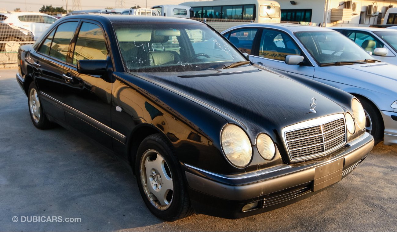 Mercedes-Benz E 320