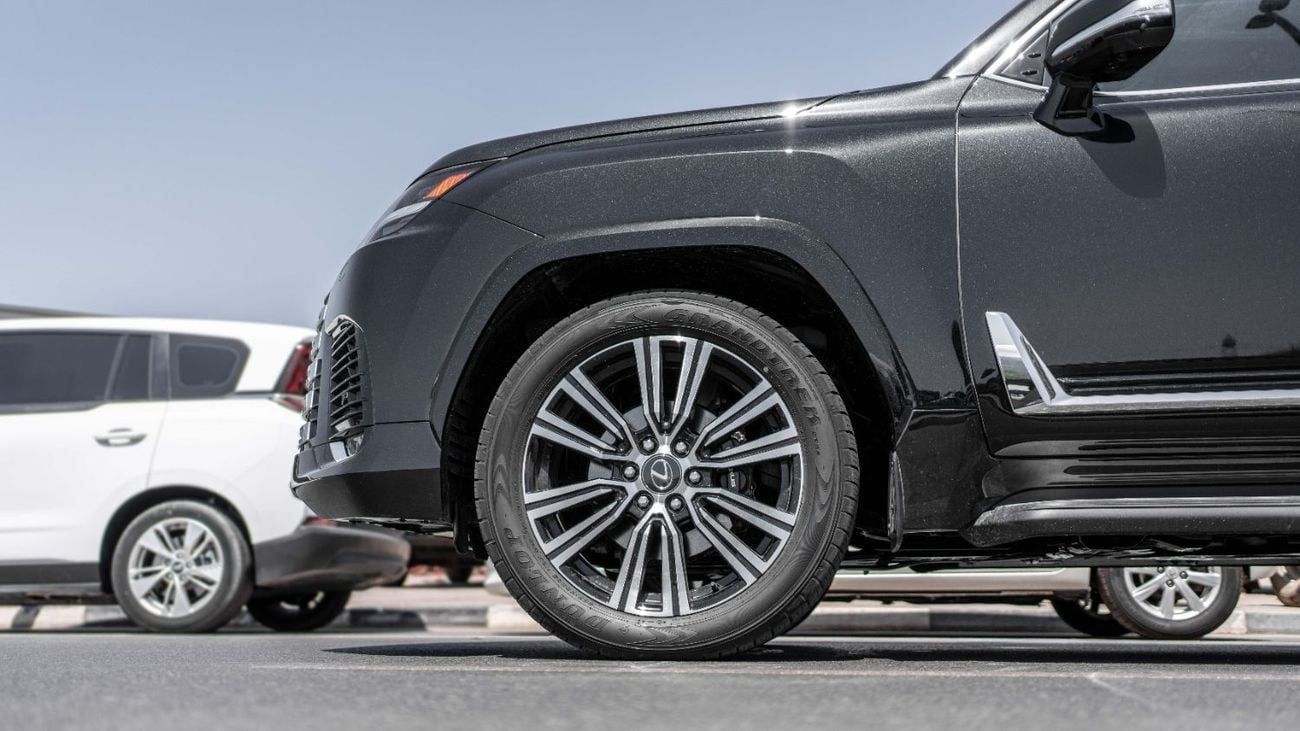 Lexus LX 600 2026 Lexus LX600 Signature 3.5L AT Petrol (Black-Red) Wood Accent