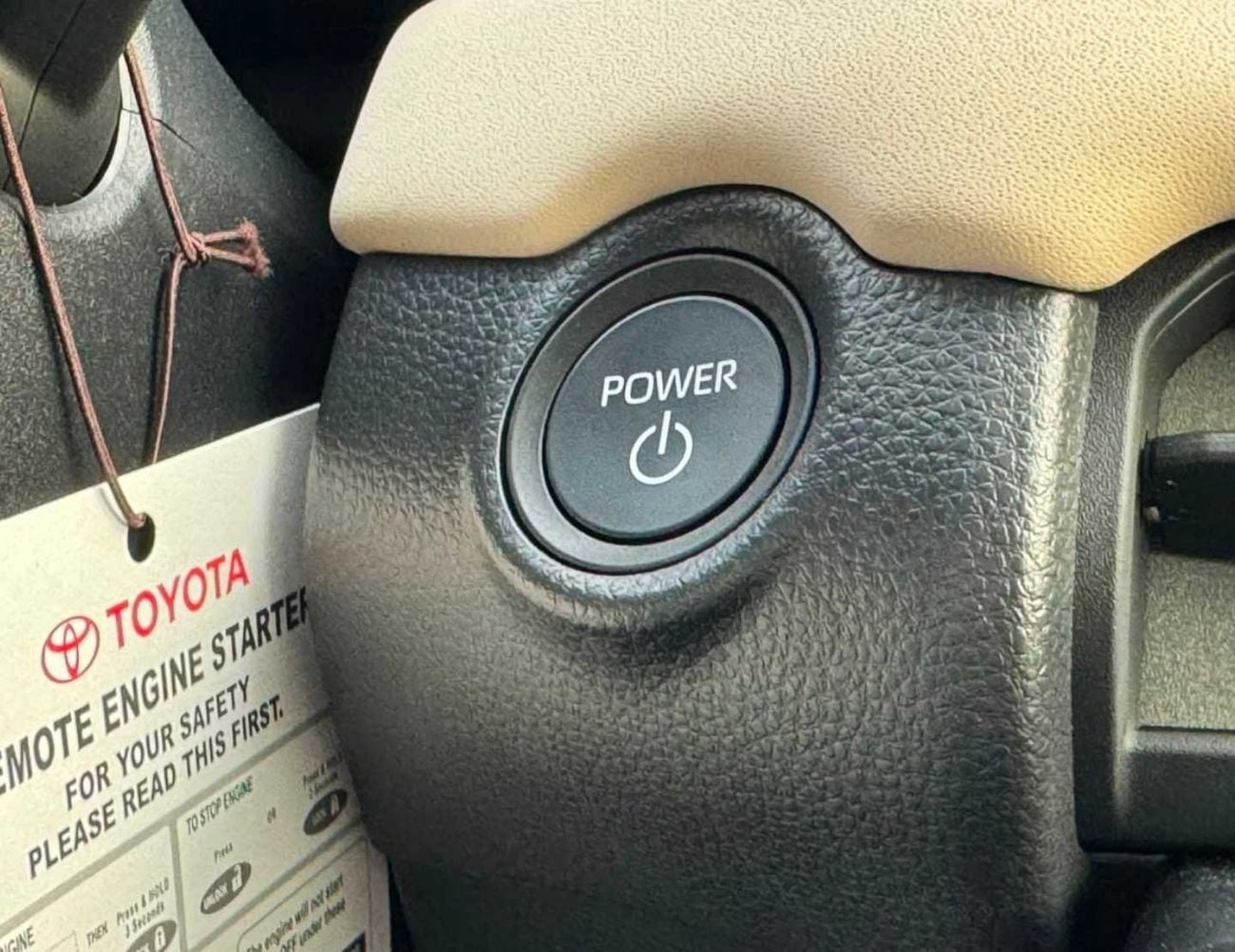 Toyota RAV4 LTD HEV HYBRID LIMITED || 2.5L V4 AWD | RADAR | PANORAMIC ROOF | AUTO PARK (CODE # R4HHS)