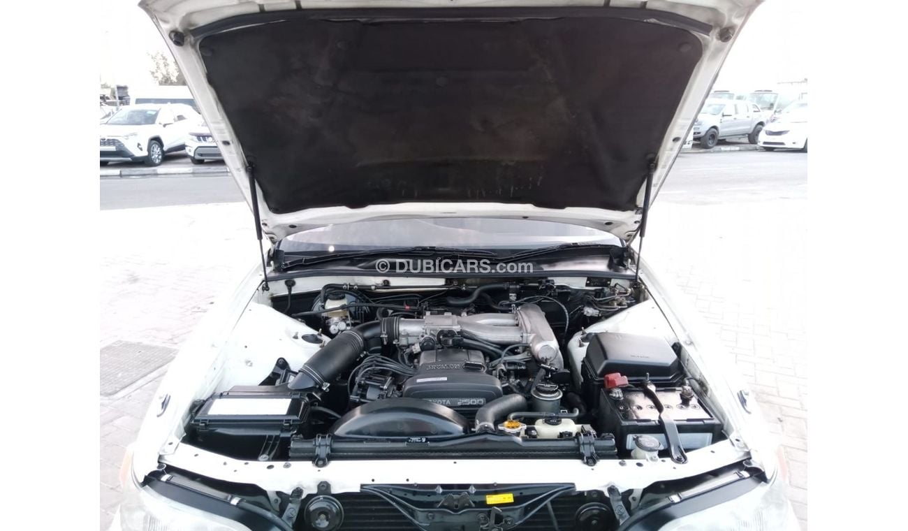 Toyota Mark II TOYOTA MARK II GRANDE RIGHT HAND DRIVE (PM957)