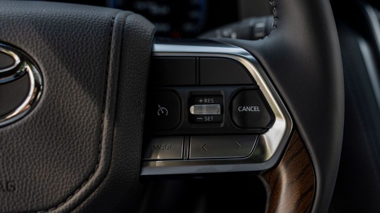 Toyota Land Cruiser LC VX 3.3D\(LHD) TOYOTA LAND CRUISER LC300 VX 3.3D AT MY2025 – BLACK