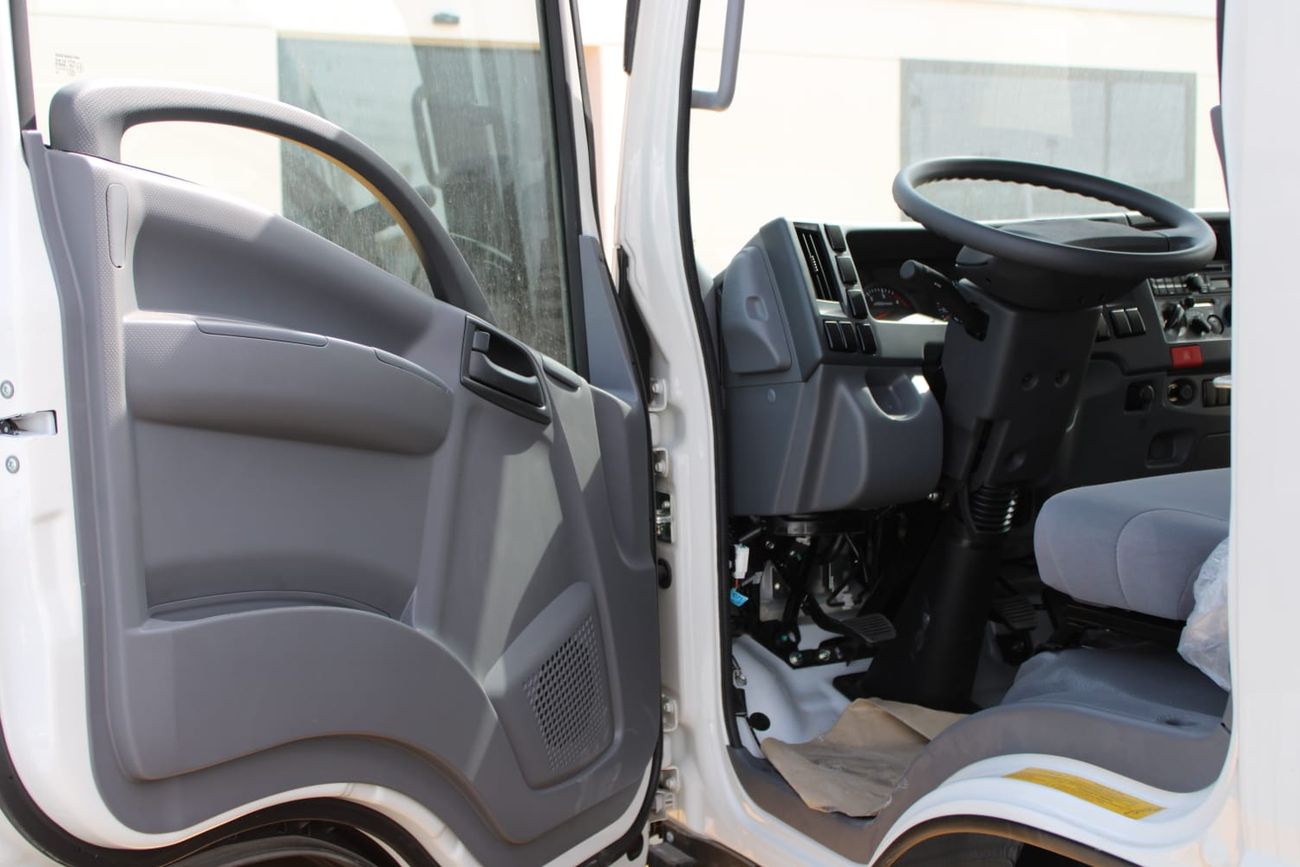 إيسوزو NPR شاحنة تجارية إيسوزو NPR 71 | ديزل موثوق | صفقات بالجملة | تصدير |