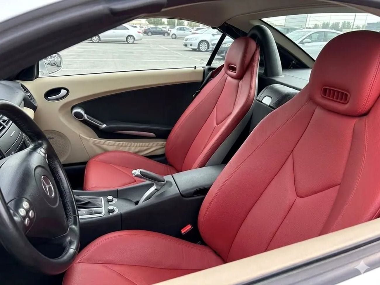 مرسيدس بنز SLK 350 MORYA JESWANI CARS FOR USED AUTOMOBILE TRADING CO.L.L.C