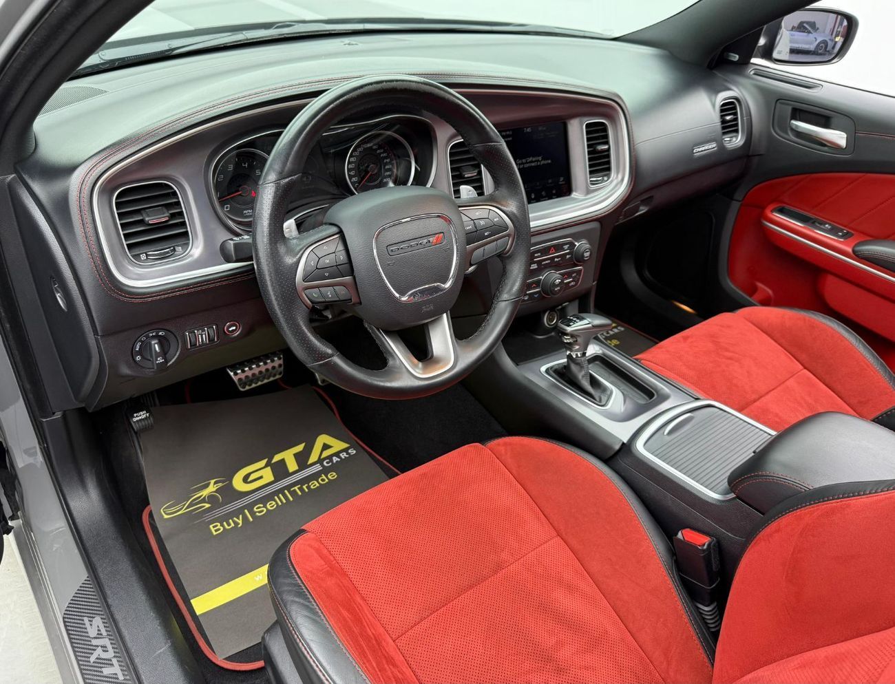 Dodge Charger SRT 392 6.4L (485 HP) 2019 Dodge Challenger SRT 392, Warranty, Full Service History, Excellent Condi