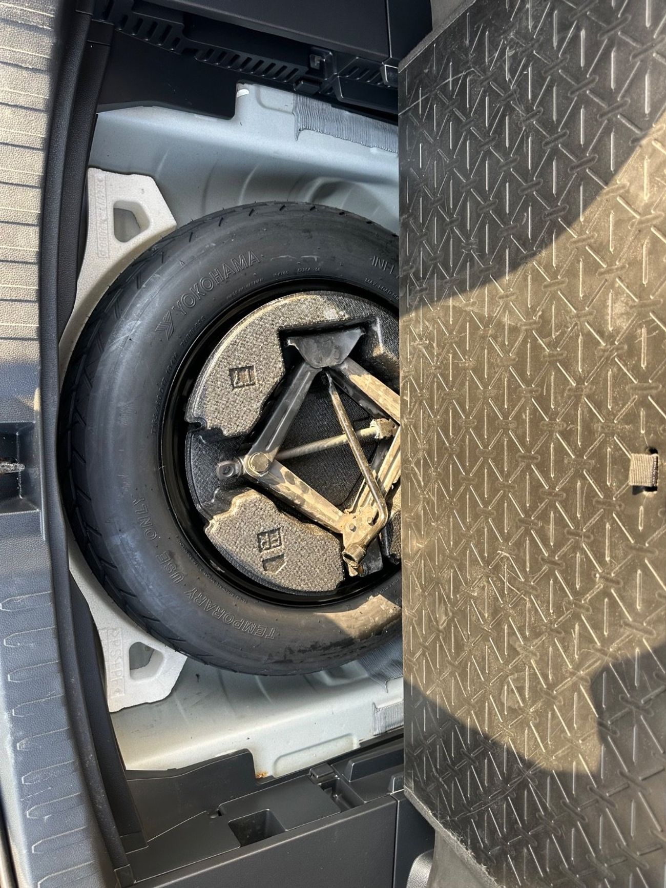 تويوتا راف ٤ premium Japan 360 camera Full Option