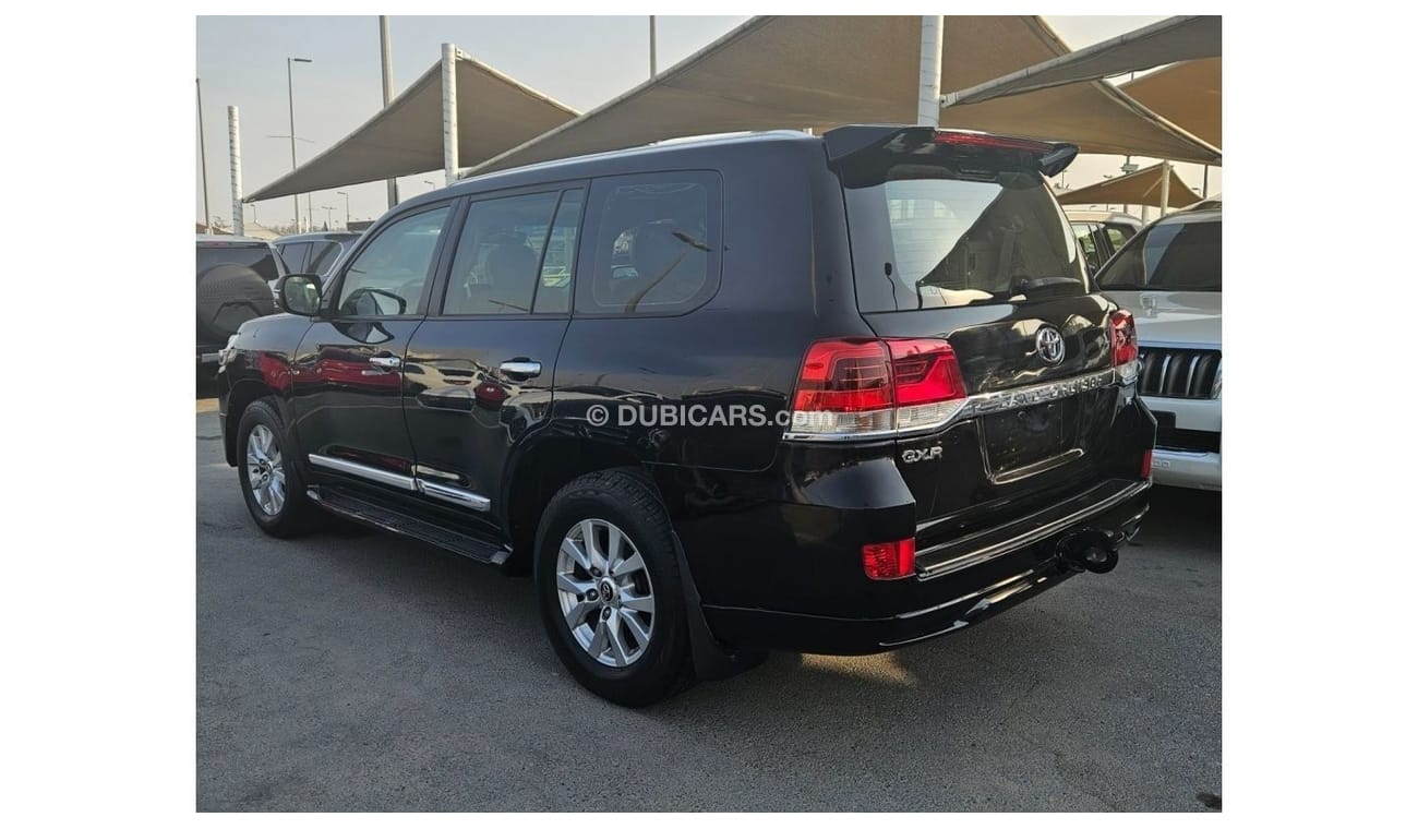 تويوتا لاند كروزر GXR