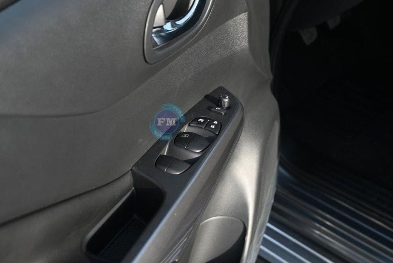 نيسان نافارا Double Cab LE 2.5L Petrol 4WD 5 Seater Manual