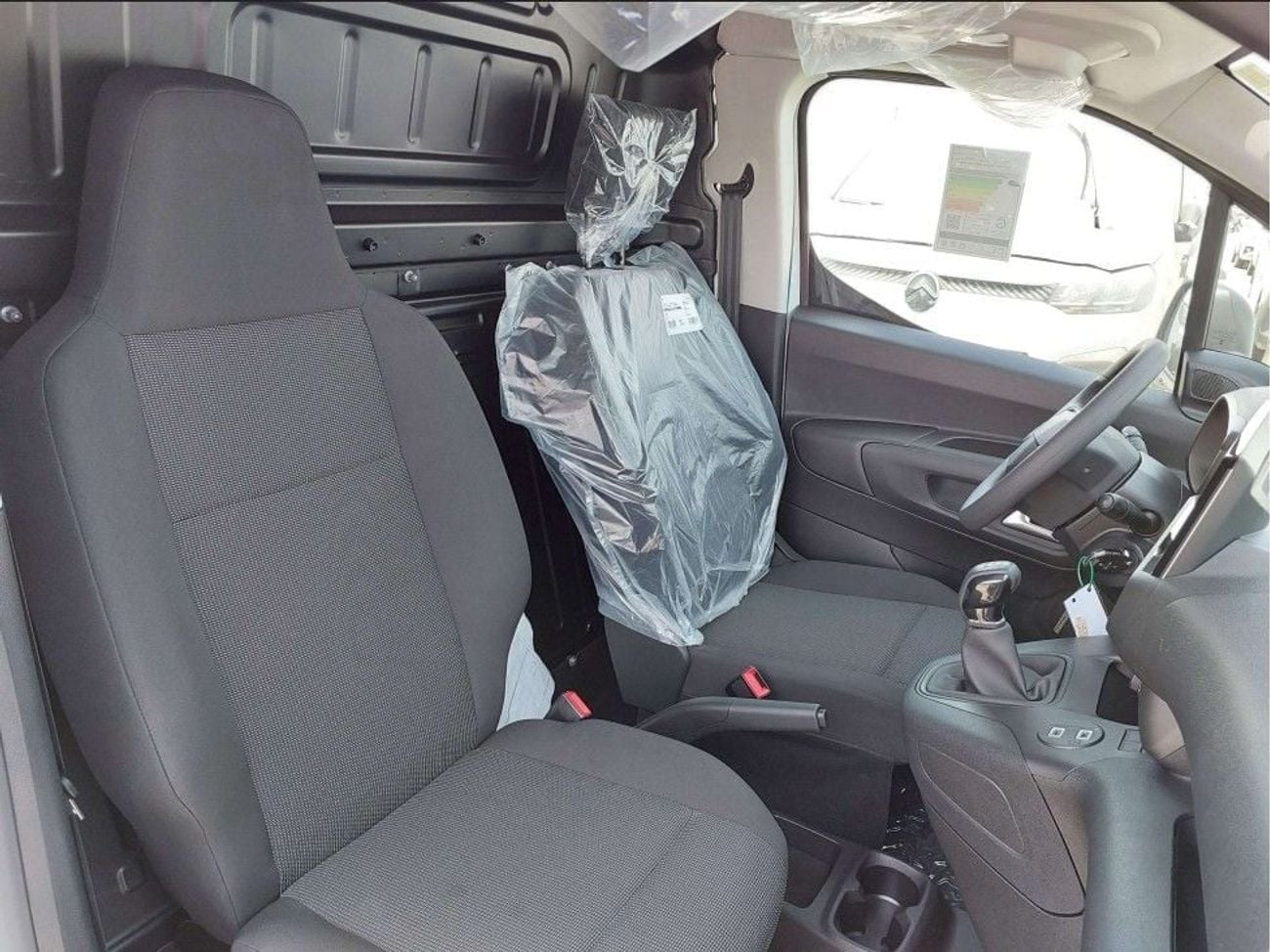 Citroen Berlingo Citroën Berlingo 650 kg 1.6L – 1.6L Minivan (FWD, 4 Doors)