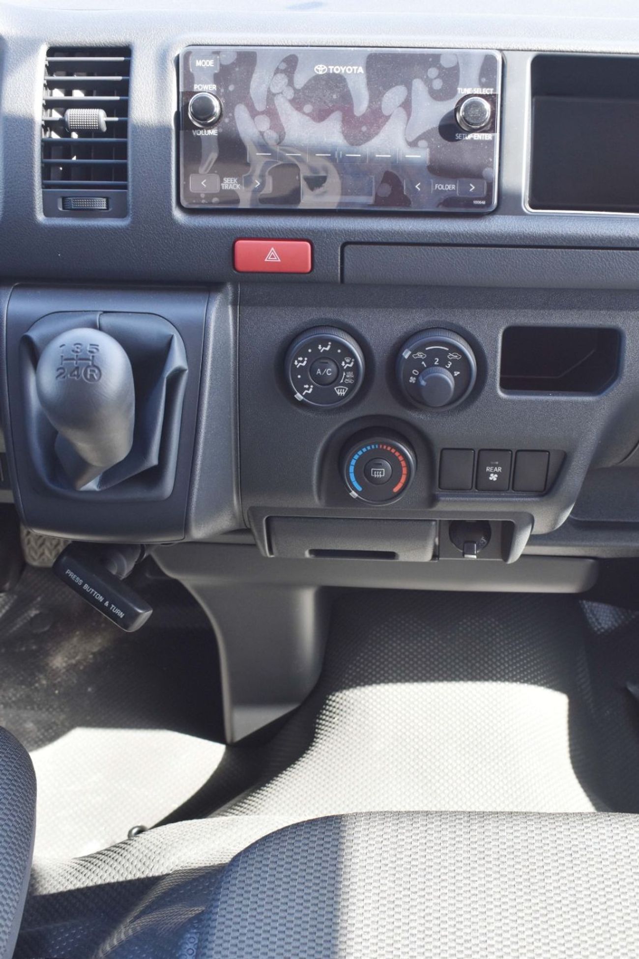 تويوتا هاياس GLS -High Roof  Panal Van 2.7L