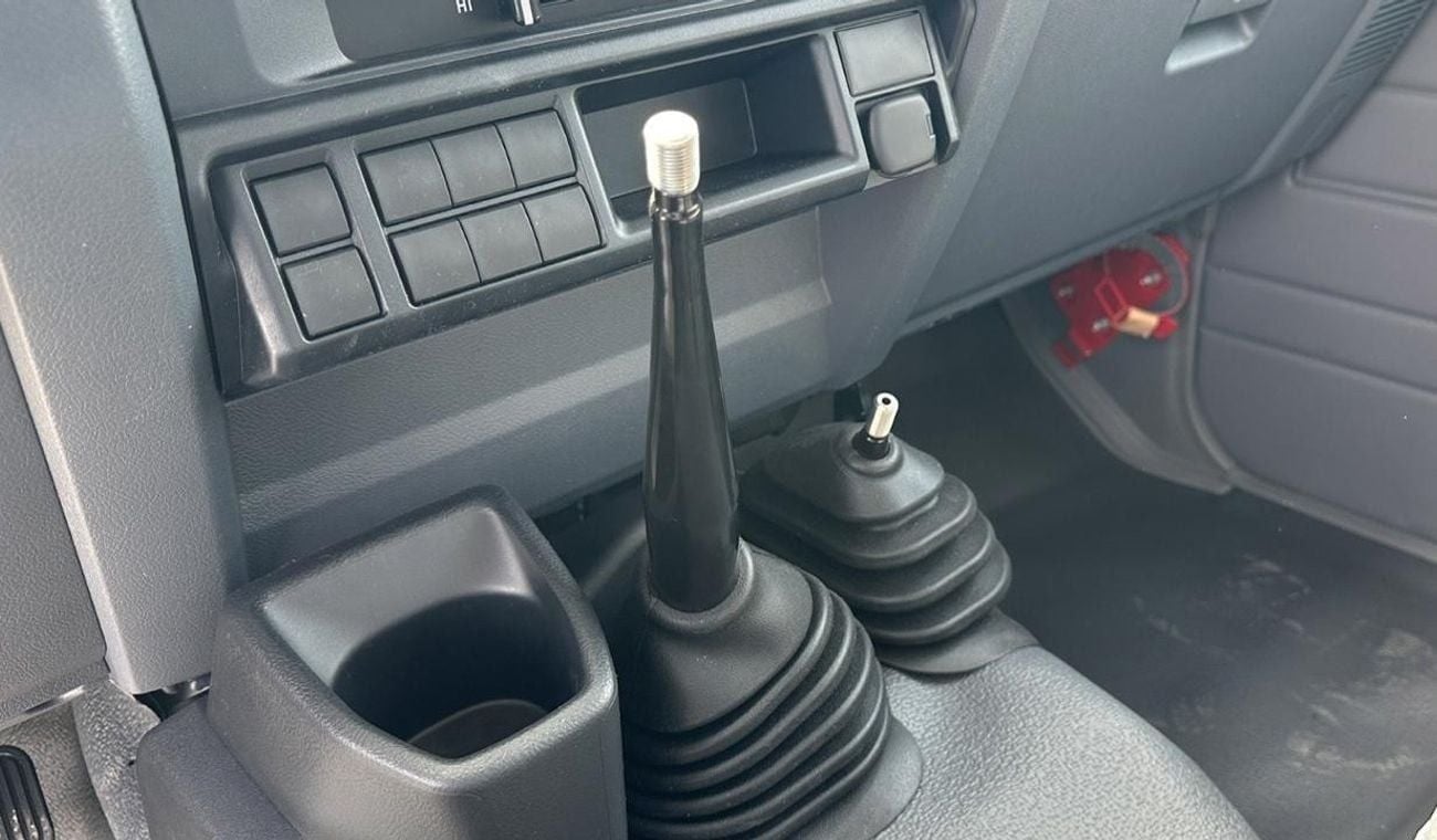 تويوتا لاند كروزر بيك آب LC79 DOUBLE CABIN 4.2 DSL, DIFF LOCK, MANUAL