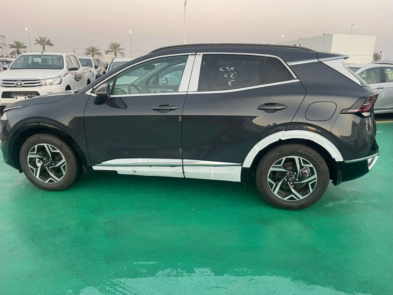 Kia Sportage LX 1.6L - Automatic . Petrol . Front Wheel Drive . 5 Seats . 5 Doors - 2025 MODEL