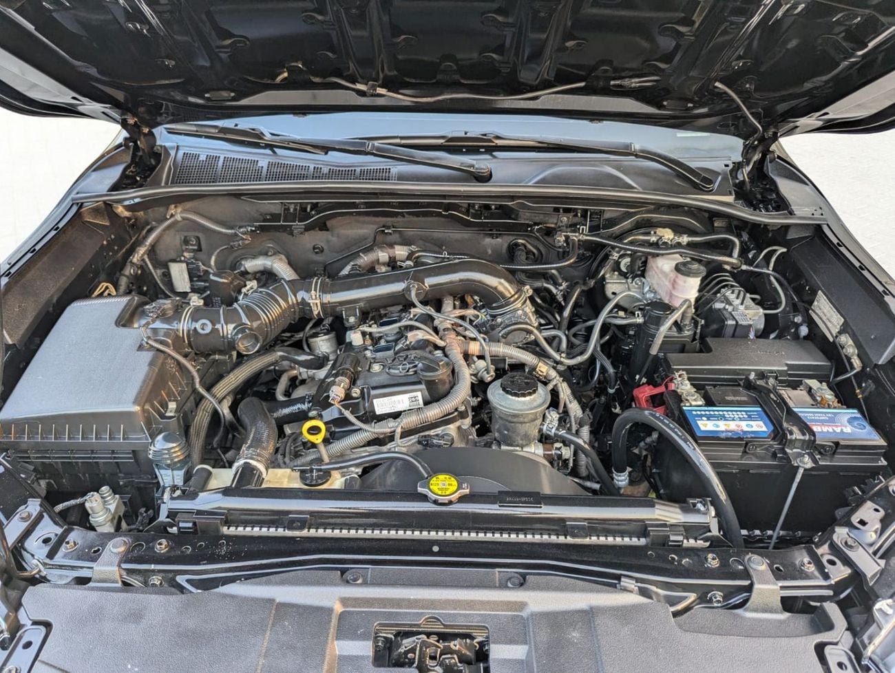 Toyota Hilux GLX 2020 Toyota Hilux GR Sport GCC Specs Facelifted 2025 4x4 V4 2.7L Well-maintained