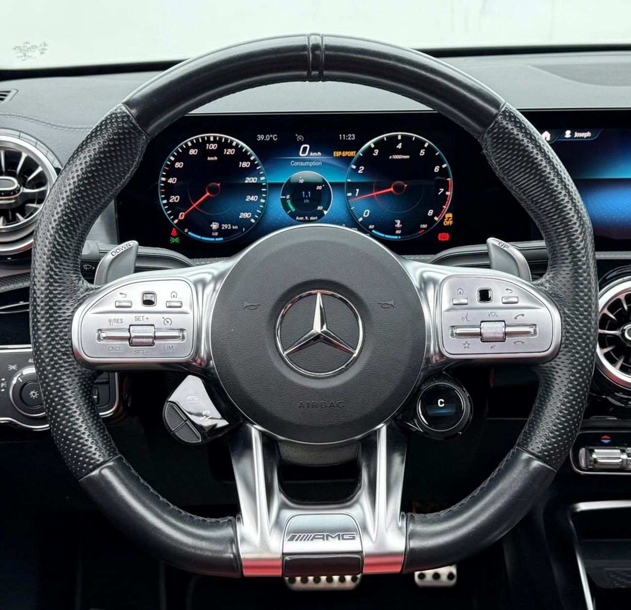مرسيدس بنز A 35 AMG 4MATIC 2021 Mercedes Benz A35 AMG 4MATIC, Warranty, Full Service History, Excellent Condition, GCC