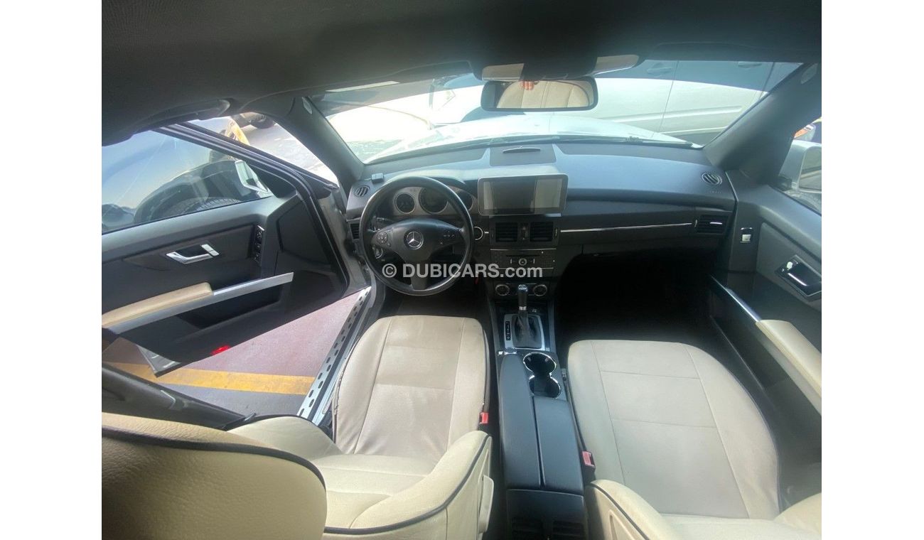 Mercedes-Benz GLK 350 MERCEDES GLK350 GULF SPACE