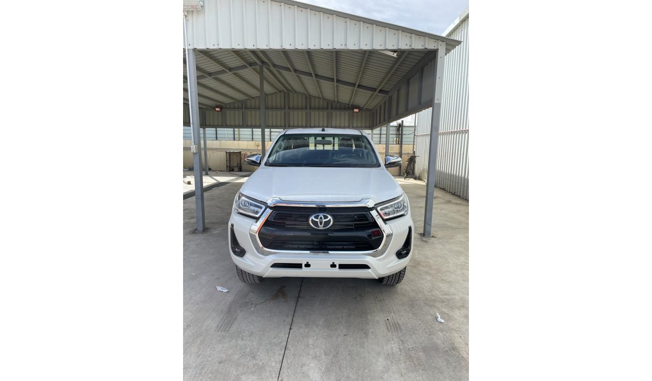 Toyota Hilux GLX 2.4L M/T